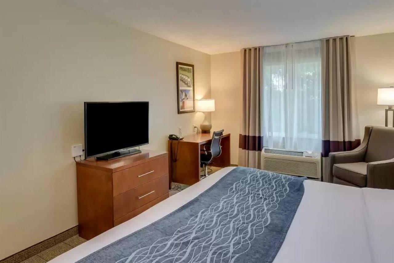 Comfort Inn & Suites Augusta Fort Eisenhower Area מראה חיצוני תמונה