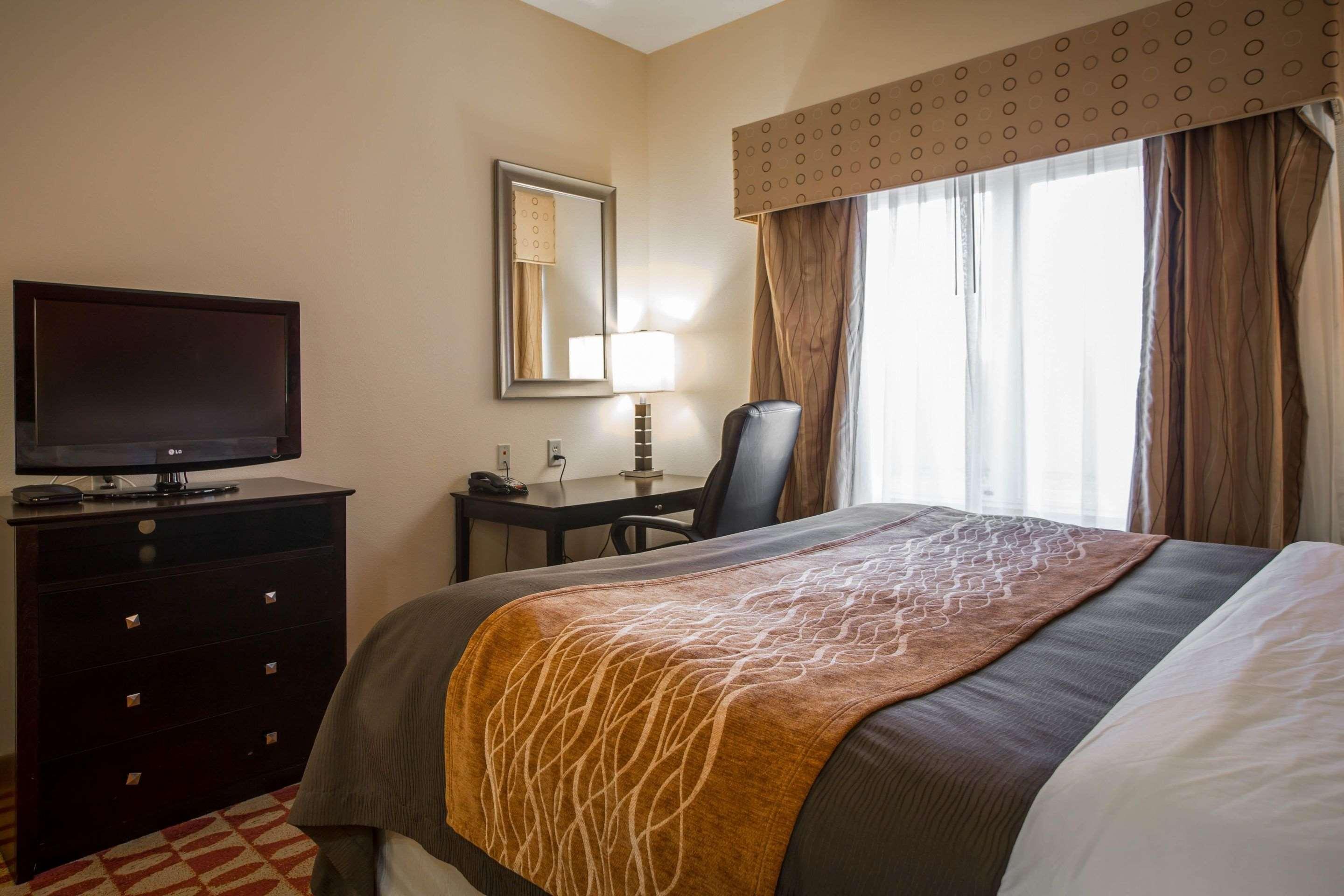 Comfort Inn & Suites Augusta Fort Eisenhower Area מראה חיצוני תמונה
