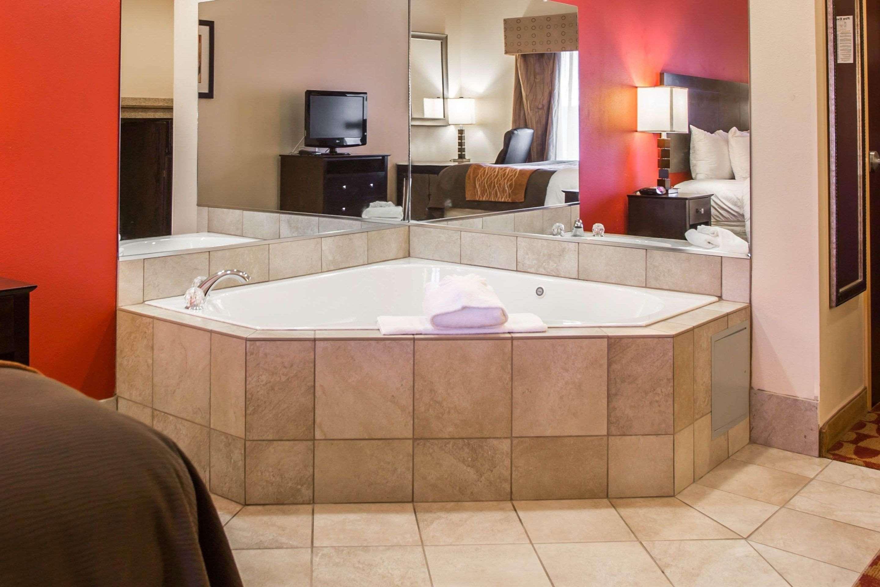 Comfort Inn & Suites Augusta Fort Eisenhower Area מראה חיצוני תמונה