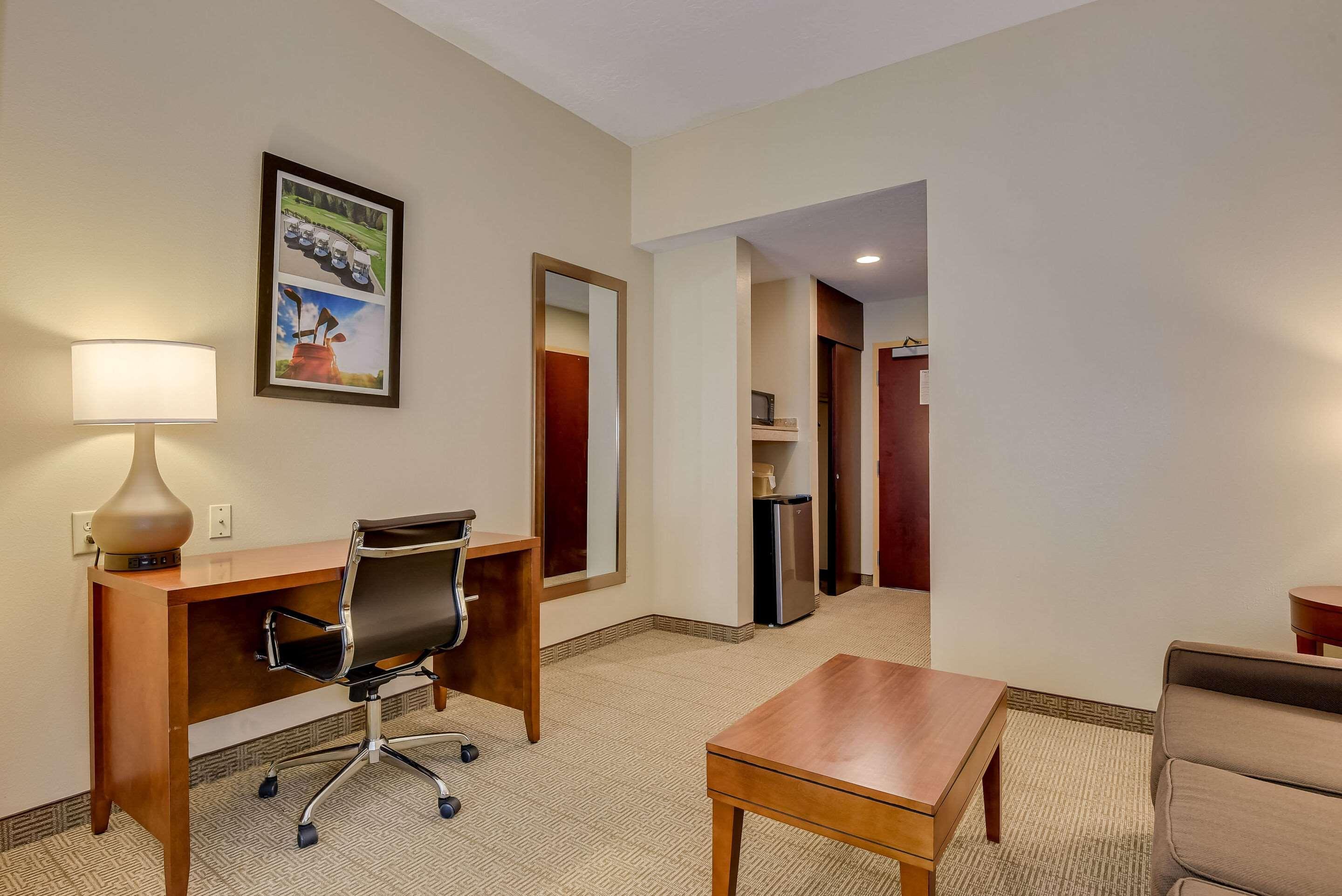 Comfort Inn & Suites Augusta Fort Eisenhower Area מראה חיצוני תמונה